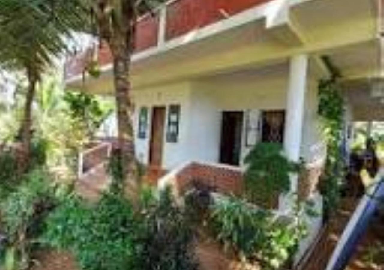 R K Beach Cottage Gokarna  Exterior photo